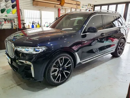 의정부 양주 랩핑샵 BMW X7 크롬죽이기 오토아틀리에.
