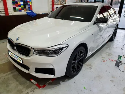 BMW 6GT 루프스킨, 크롬죽이기 시공 의정부 양주 랩핑샵 오토아틀리에.