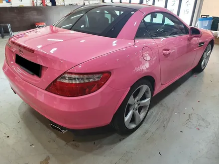 벤츠 SLK 전체 랩핑 유광 핑크!!