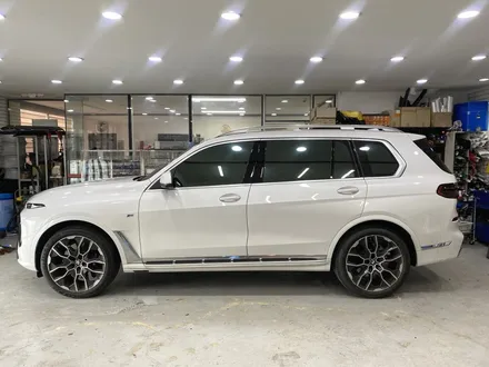 bmw x7 lci 크롬 죽이기 시공.