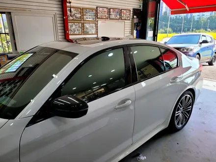 BMW 5시리즈 크롬 없애기 랩핑, 양주 의정부 랩핑샵 오토아틀리에.
