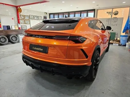 양주 오토아틀리에, 람보르기니 우루스 Urus 고광택 맥스필름 전체 랩핑 시공.
