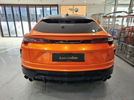 양주 오토아틀리에, 람보르기니 우루스 Urus 고광택 맥스필름 전체 랩핑 시공.