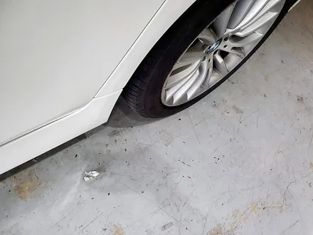 BMW 520D 실버에서 화이트펄로 전체 시공, 양주 랩핑샵 오토아틀리에.