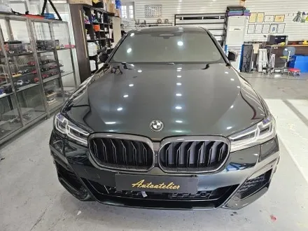 bmw 530i 전체 랩핑 제거 후 재시공, 에이버리 고광택 글로스 다크 에메랄드.
