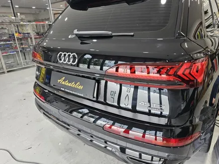 양주 아우디 Audi q7 45tdi 전체 크롬죽이기.