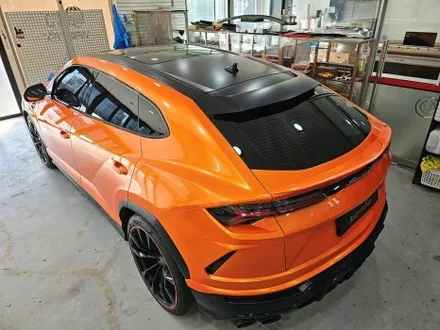 양주 오토아틀리에, 람보르기니 우루스 Urus 고광택 맥스필름 전체 랩핑 시공.