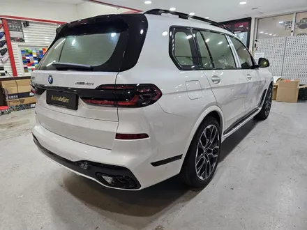 BMW X7 M pack 40i 크롬죽이기와 루프스킨