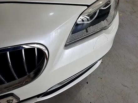 BMW 520D 실버에서 화이트펄로 전체 시공, 양주 랩핑샵 오토아틀리에.