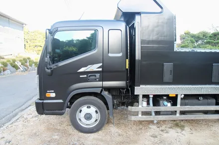 마이티2 활어차 전체랩핑. Avery Satin Black.
