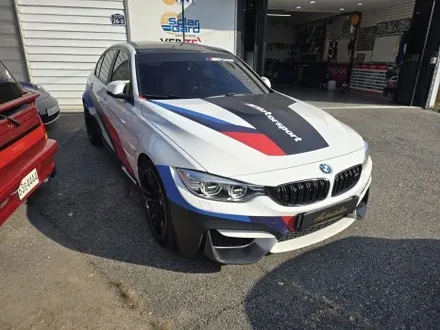 포천 BMW F80 M3 전체 데칼 제거 사틴블랙 풀랩핑