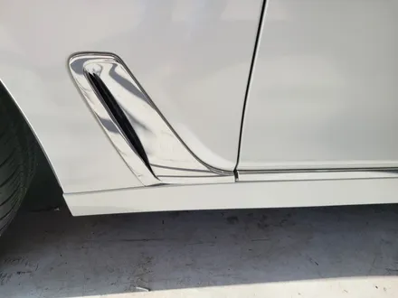 BMW 7시리즈 전체 화이트펄 랩핑.