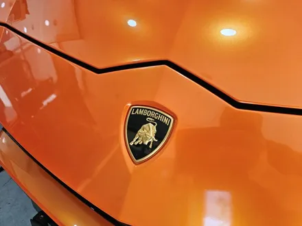 양주 오토아틀리에, 람보르기니 우루스 Urus 고광택 맥스필름 전체 랩핑 시공.