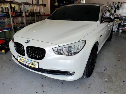 BMW 5GT 화이트펄 전체랩핑 + 크롬죽이기 +  실내랩핑, 모든 랩핑을 완성하다.