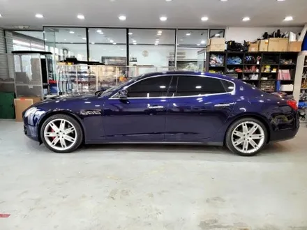 마세라티 콰트로포르테 화이트펄 전체 랩핑.