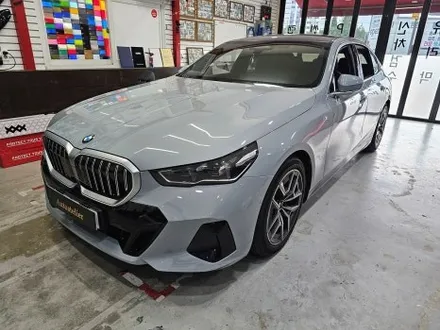 g60 5시리즈, 창틀, 그릴, 사이드미러 크롬죽이기 랩핑