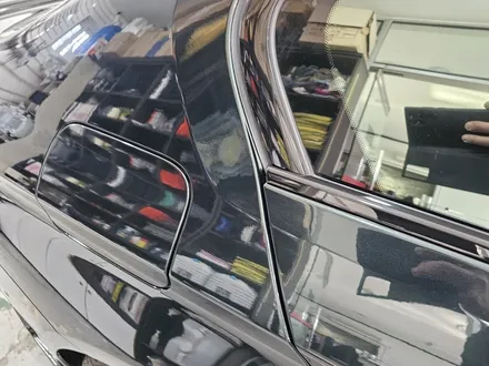 bmw 530i 전체 랩핑 제거 후 재시공, 에이버리 고광택 글로스 다크 에메랄드.