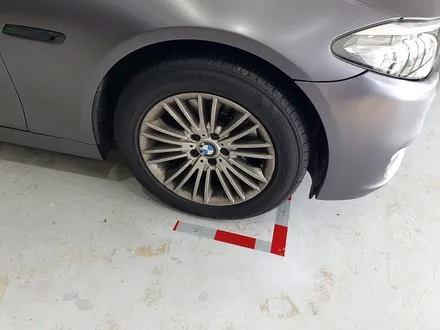 BMW 520D 사틴다크그레이 전체랩핑 의정부 노원 랩핑 오토아틀리에.