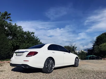 벤츠 E클래스 E300 AMG라인 전체랩핑, 3M 1080 Satin Frozen Vanilla, 새틴프로즌바닐라, - by 의정부랩핑, 의정부카스킨, 남양주 랩핑, 양주 랩핑,