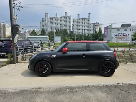 의정부 랩핑 미니 JCW 사틴 블랙 락그레이 전체 랩핑 시공.