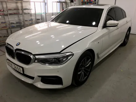 BMW 5시리즈 | 루프스킨 및 그릴크롬랩핑 by 의정부 오토아틀리에, 의정부 루프스킨, 의정부 랩핑, 의정부 카스킨, BMW 루프스킨
