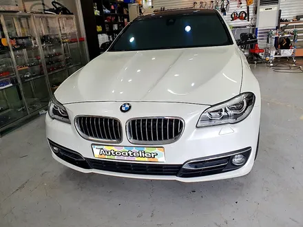 BMW 520D 실버에서 화이트펄로 전체 시공, 양주 랩핑샵 오토아틀리에.