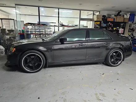 양주 크라이슬러 300c 초 고광택 랩핑. 그라파이트 그레이.