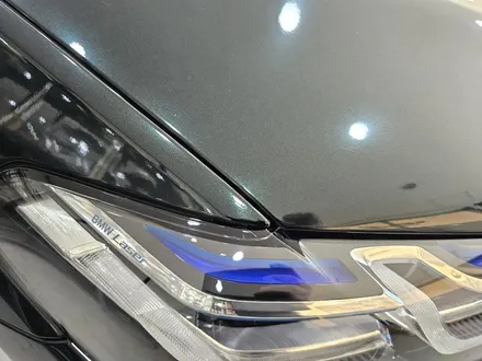 bmw 530i 전체 랩핑 제거 후 재시공, 에이버리 고광택 글로스 다크 에메랄드.
