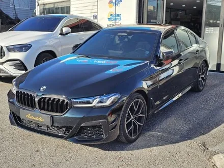 bmw 530i 전체 랩핑 제거 후 재시공, 에이버리 고광택 글로스 다크 에메랄드.