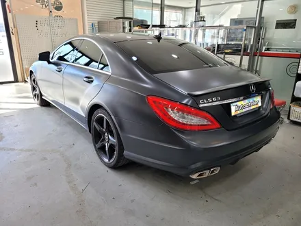 벤츠 w218 CLS 전체 랩핑 제거 및 사틴다크락그레이 재시공. 양주 오토아틀리에.