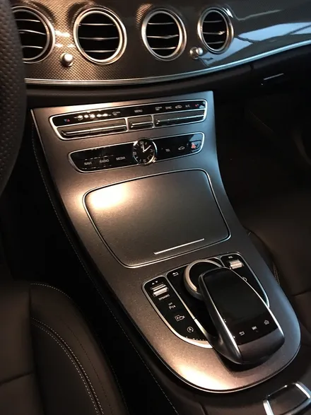 벤츠 E클래스 실내 내장재 랩핑 3M Satin Dark Grey  - by 의정부 오토아틀리에, w213 실내 랩핑, 벤츠 내장재, 벤츠 내장재 랩핑,