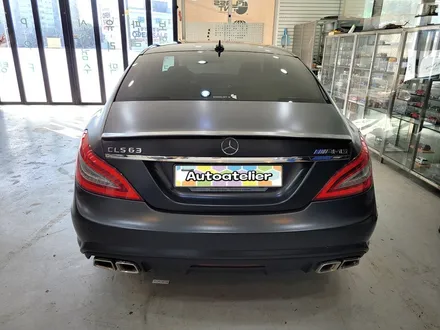 벤츠 w218 CLS 전체 랩핑 제거 및 사틴다크락그레이 재시공. 양주 오토아틀리에.