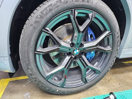 BMW X6 휠랩핑, 그릴교환, 사이드미러 교환, 스포일러랩핑