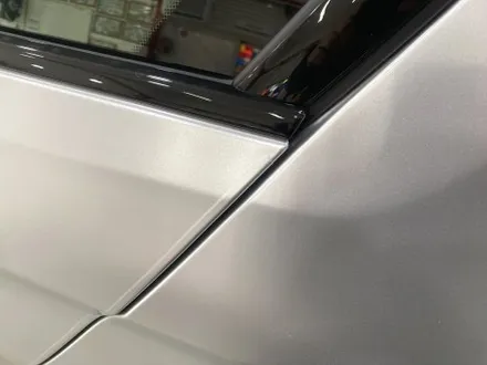 bmw 530i 전체 랩핑 제거 후 재시공, 에이버리 고광택 글로스 다크 에메랄드.