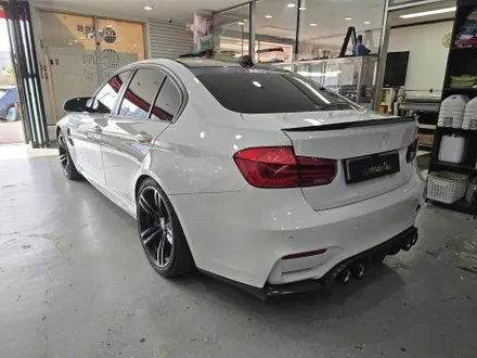 포천 BMW F80 M3 전체 데칼 제거 사틴블랙 풀랩핑