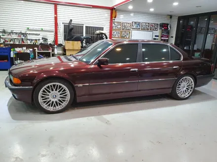 의정부 동두천 BMW E38 7시리즈 블랙로즈 전체 랩핑.