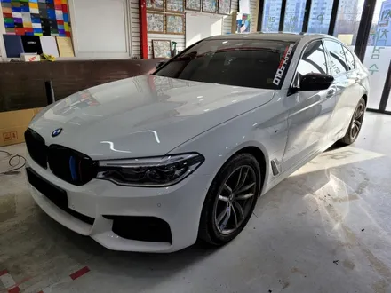 양주 랩핑샵 BMW G바디 5시리즈 크롬죽이기 랩핑!