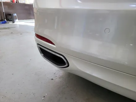 BMW 7시리즈 전체 화이트펄 랩핑.