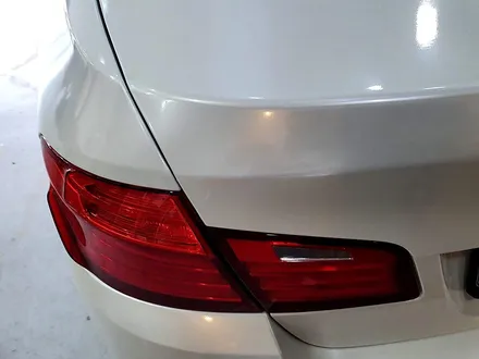 BMW 520D 실버에서 화이트펄로 전체 시공, 양주 랩핑샵 오토아틀리에.