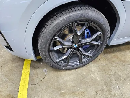 BMW X6 휠랩핑, 그릴교환, 사이드미러 교환, 스포일러랩핑