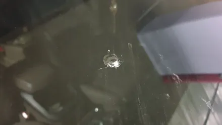 부산자동차유리용접 렉스턴 돌빵 수리하기 / 부산 해운대