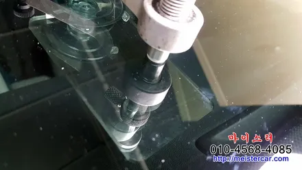 랜드로버 디스커버리 ◈ 차유리용접 스톤칩 돌빵 [양산자동차유리복원 전문점 \