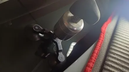 기장차유리복원 bmw 돌빵 용접~ 방치하지 마세요! / 부산 해운대