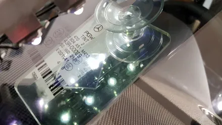 부산차유리. 부산유리복원. 벤츠돌빵수리 / 부산 해운대