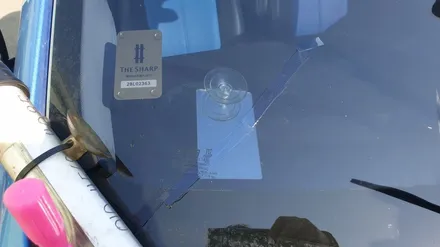 부산차유리용접 스파크 길게 깨짐 자동차유리 롱크렉 복원 작업 / 부산 해운대