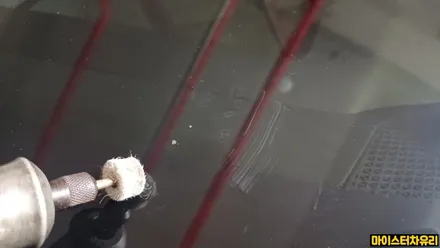 부산유리복원 돌에 부딪혀 깨진 앞 유리 파손 수리 / 부산 해운대