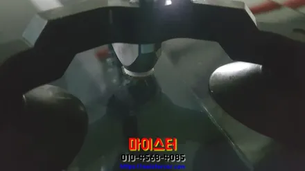 부산자동차유리복원 테슬라 모델S 90d 돌빵수리 / 부산 해운대