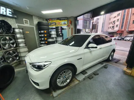 [남양주휠도색]BMW 5GT  19인치 고스트크롬 휠복원&휠도색 + 타이어교체 (245-45-19, 275-40-19 콘티넨탈 프로콘택TX 한대분) / 남양주시 별내동