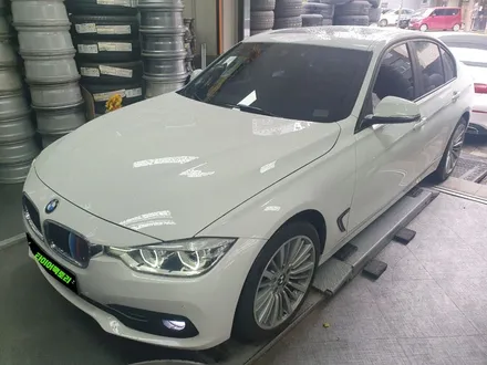 [남양주휠도색]BMW 320d (F30) 18인치 블랙유광 휠복원&휠도색 + 캘리퍼도색 레드도장 / 남양주시 별내동