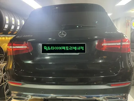 [남양주휠복원] 벤츠GLC클래스 GLC220d 19인치 순정휠 다이아몬드컷팅 휠복원&휠도색 + 캘리퍼도색 실버도장 (메르세데스 벤츠)  작업 / 남양주시 별내동